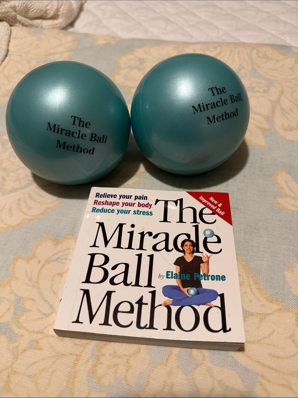 The Miracle Ball Method Set - Aqua Balls with Guidebook
